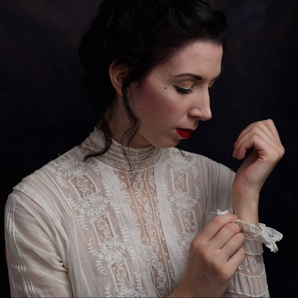 Meet your Posher, Lynda - Picture 3 of 12